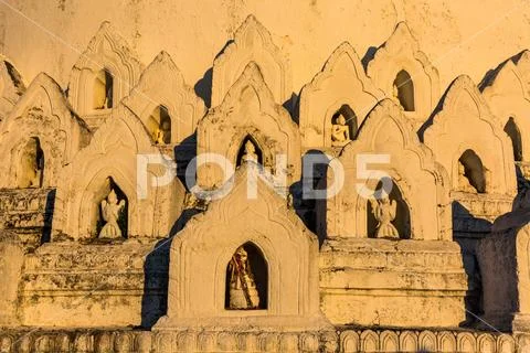 Mya Thein Tan pagoda Min Kun Mingun Mandalay sagaing Myanmar Stock Photos