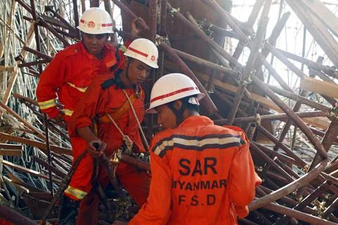Myanmar Accidents Hotel Construction Accident - Jun 2015 Stock Photos