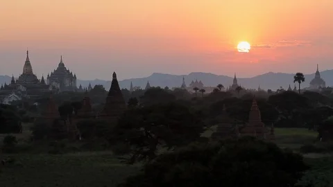 Myanmar Buddhist temples, sunset Stock Footage 102632992