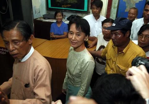 Myanmar Release Aung San Suu Kyi Democracy Leader - 15 Nov 2010 Stock Photos
