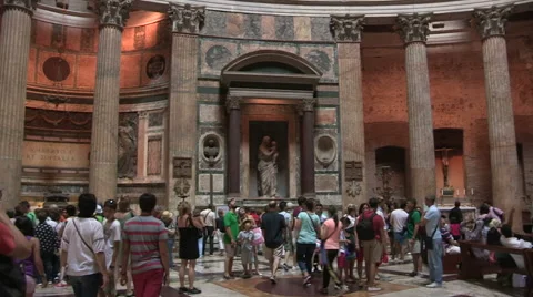 A myriad of tourists inside the pantheon Stock Footage 61498375