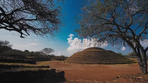 Mysterious pyramids from ancient Mexico 動画素材 336405142