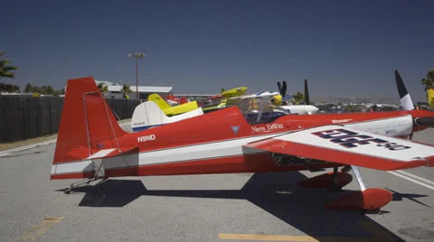 N9ND Stock-Footage 25010190