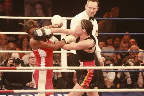  Naddel KNOCKOUT NIGHTMARE Abd vs. Tessa BAD GIRL Bergmeier beim Das gross... Stock Photos