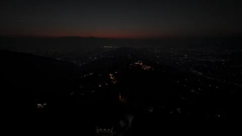 Nagarkot Night Drone View – Illuminated Hillside Villages and Peaceful Mountain Vídeos de archivo 322220180
