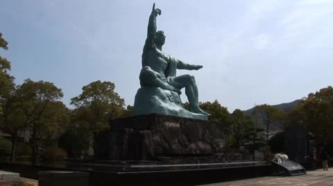 Nagaski Peace Park Statue Video stock 42969990