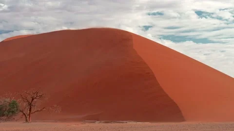 Namibia dune sand storm Video stock 221174004