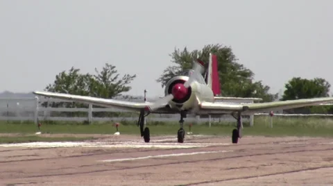 Nanchang CJ-6 Take Off 動画素材 33576504