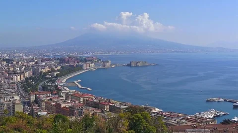 Naples, fast-motion car in via Caracciolo and Riviera of Chiaia Stock Footage 84786750