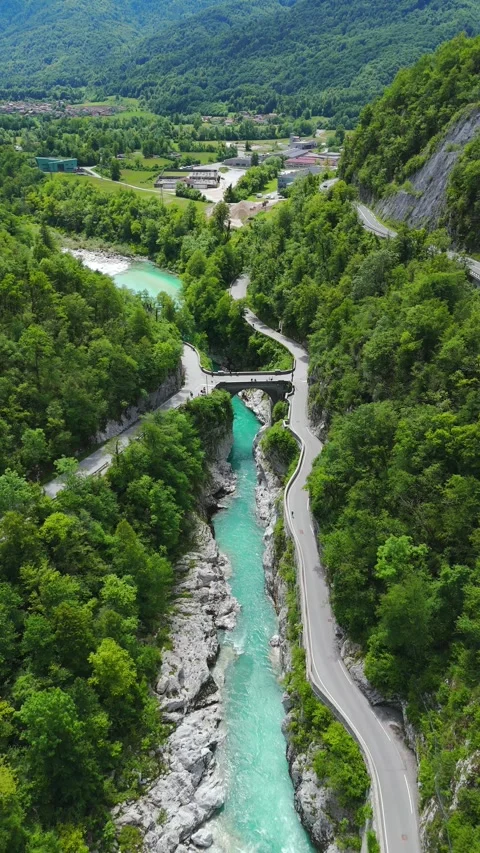 Napoleon Bridge Above Soca River Canyon Near Kobarid, Slovenia Vidéo 336713724