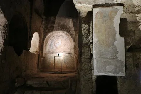 Napoli - Scorcio della Cripta dei Vescovi nelle Catacombe di San Gennaro Stock Photos