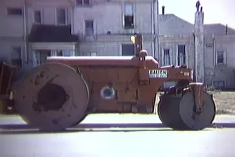 Narrator briefly explain about follow the basic rule while driving - 1947 스톡 동영상 99026598