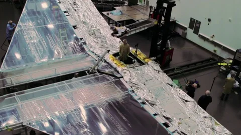 NASA engineers work on deep space solar array in a highly controlled clean room 스톡 동영상 74829226