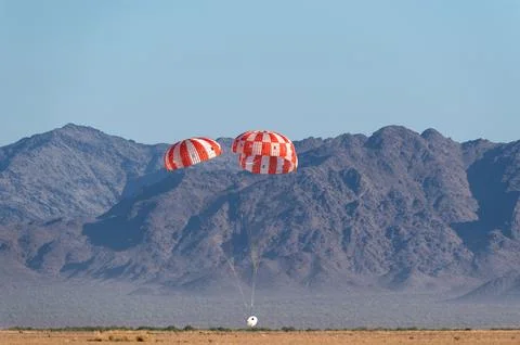 NASA has completes the final test to qualify Orions parachute 写真素材