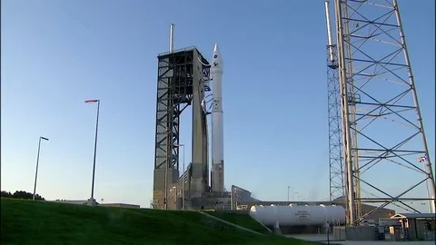 NASA launches a mission to explore asteroids in space. Stockbeeldmateriaal 74833655