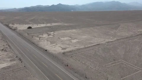 Nasca Lines (tree) with viewing platform and the Panamericana road, Peru, Aerial Stockbeeldmateriaal 325380151