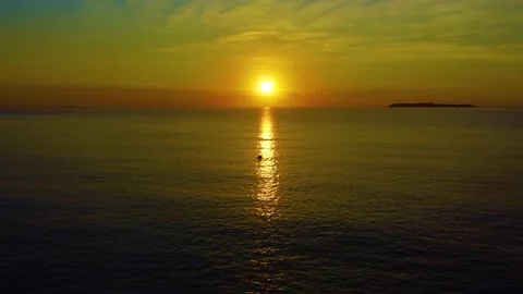 NASCER DO SOL BARCO MAR Stock Footage 151274643