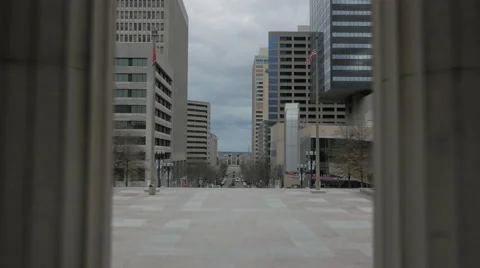 Nashville Moving Between Columns to Open Plaza 스톡 동영상 60821576