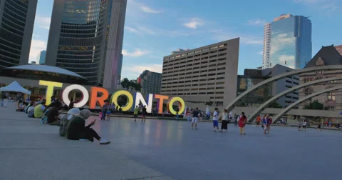 Nathan Phillips Square in Downtown Toronto Video stock 65705089