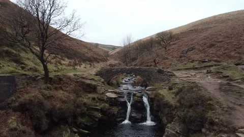 National Park Peak District , Three Shire Heads near Buxton , view from dro.. Vídeos de archivo 237694642