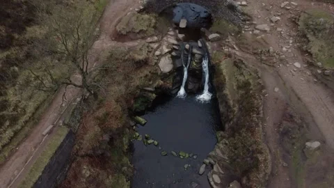 National Park Peak District , Three Shire Heads near Buxton , view from dro.. Vídeos de archivo 237694999