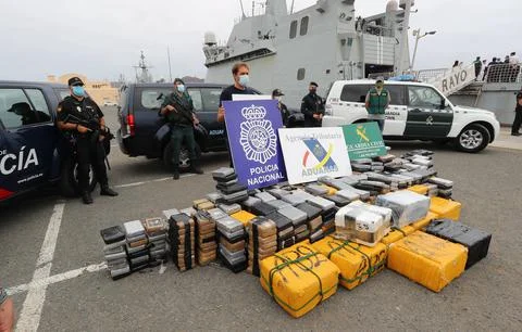 National police seized 1,8 tons of cocaine and detained 12 people, Las Palmas De Stock Photos