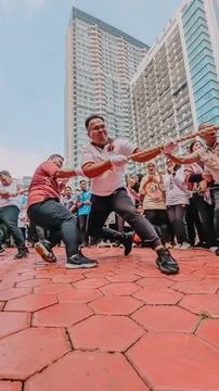 Nationalism in Focus: A Low-Angle Perspective on the tug-of-war Competition Stock Photos
