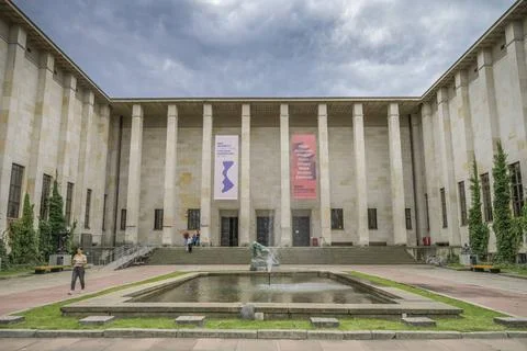  Nationalmuseum, Muzeum Narodowe, al. Jerozolimskie, Warschau, Woiwodschaf... Stock Photos
