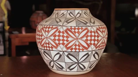 Native American Indian Pottery dolly move Stock Footage 40522089