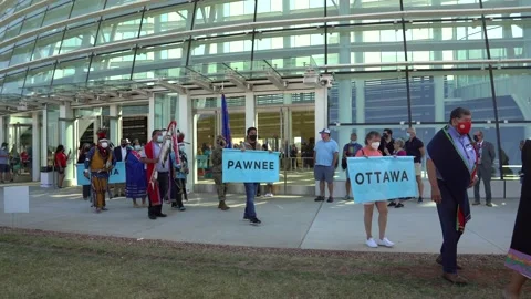 Native Americans dancing 스톡 동영상 220610786