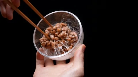 Natto (fermented soybeans) Vídeos de archivo 292035249