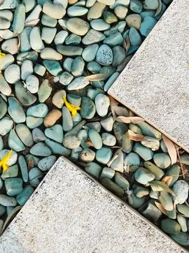 A natural diagonal pattern in the form of a combination of varying gravel, .. Foto stock