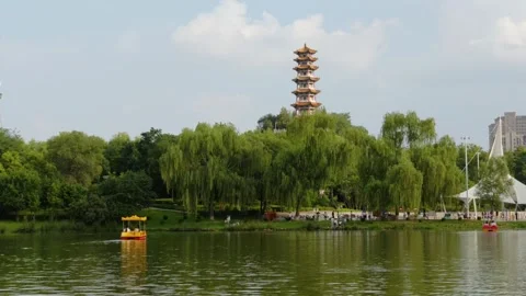 Natural landscape of the Water Park Видео 342780143