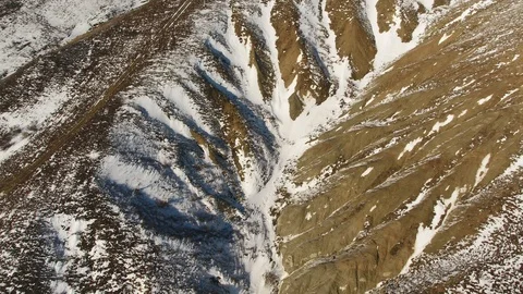 The natural pattern of the ravine with snow 動画素材 102324863