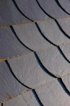 Natural roofing slate. Pattern. Stone slabs. Vertical image. Foto stock