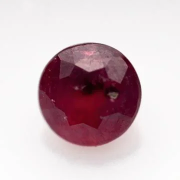 Natural ruby gem on white background Foto stock