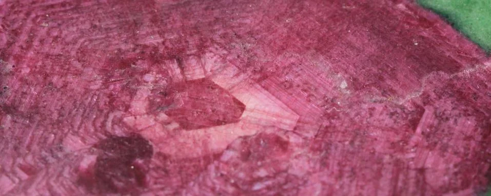 Natural ruby texture mineral 库存照片