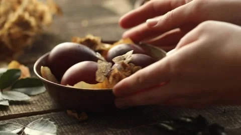 Naturally colored Easter eggs with onion skin. Stock Footage 148941928