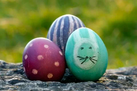 Naturally colored Easter eggs Foto stock
