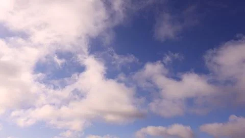 A nature background. white clouds over blue sky Foto stock