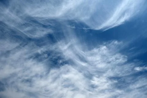 Nature design white dramatic cloud under blue sky Foto stock