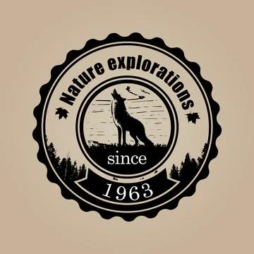 Nature explorations badge with a wolf and wooden texture Stockillustratie
