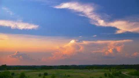Nature landscape sunset clouds on sky rolling over countryside time-lapse Vídeos de archivo 109347618