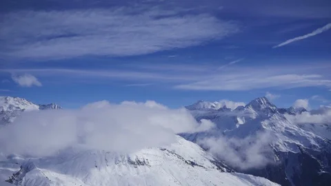 Nature landscape winter mountains view time-lapse. Vídeo Stock 105704035