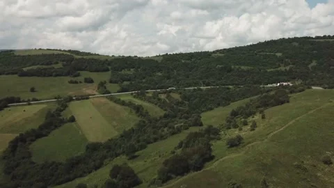 Nature mountains 動画素材 135814862