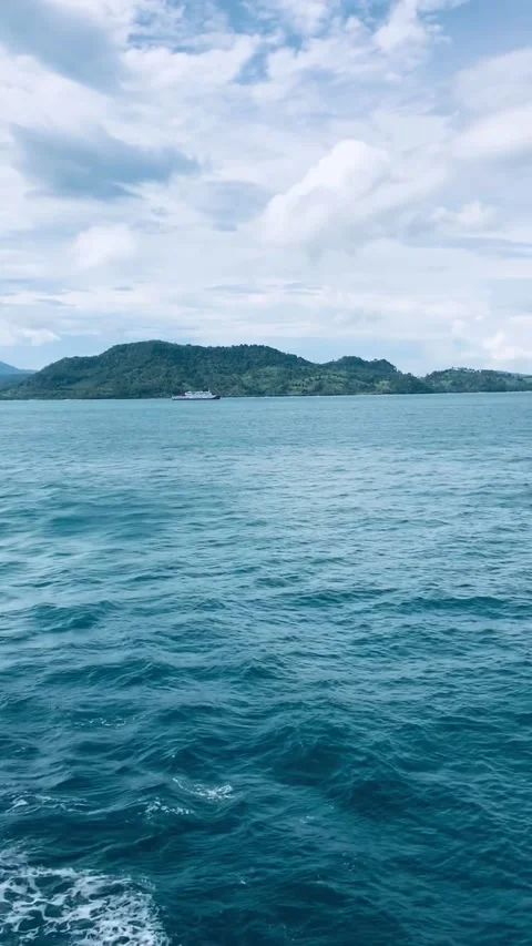 Nature sea &amp; mountain view Stock-Footage 235504899