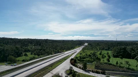Nature view over the freeway. 스톡 동영상 258807284