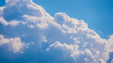 Nature weather cloudscape cloud white blue sky heaven background fluffy day wind Vidéo 98465636