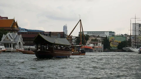 Nautical traffic in Bangkok river Video stock 107979326