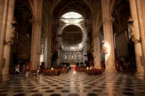 The Nave of Como Cathedral, Como, Lombardy, Italy, Europe - August 2011 Stock Photos